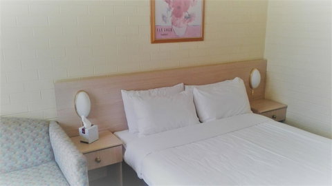 Junee Motor Inn - Hotel NSW 2