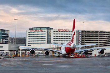 Rydges Sydney Airport Hotel with Hotel NSW