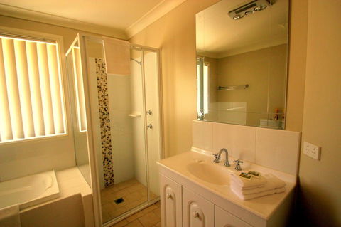 Colonial Court Villas - Hotel NSW 29