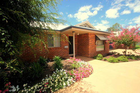 Colonial Court Villas - Hotel NSW 21