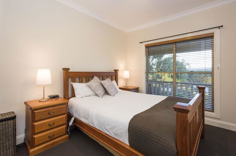 Colonial Court Villas - Hotel NSW 12