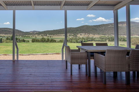 Stay In Mudgee The Grove, The Church, And Premium Private Homestead - Hotel NSW 2