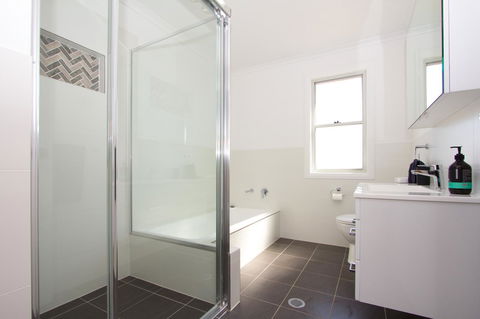 Stay In Mudgee The Grove, The Church, And Premium Private Homestead - Hotel NSW 4