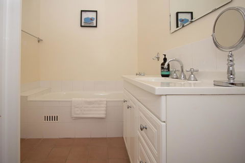Stay In Mudgee The Grove, The Church, And Premium Private Homestead - Hotel NSW 34