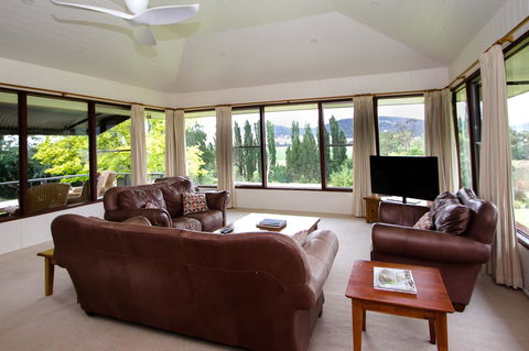 Stay In Mudgee The Grove, The Church, And Premium Private Homestead - Hotel NSW 0