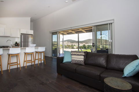 Stay In Mudgee The Grove, The Church, And Premium Private Homestead - Hotel NSW 9