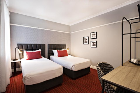 No 9 Springfield - Hotel NSW 23