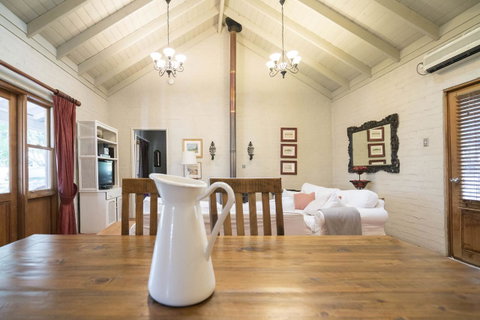 Thistle Hill Guesthouse - Walk To Many Wineries And Restaurants - Hotel NSW 30
