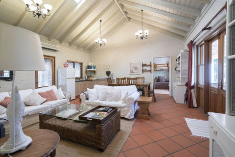 Thistle Hill Guesthouse - Walk To Many Wineries And Restaurants - Hotel NSW 34