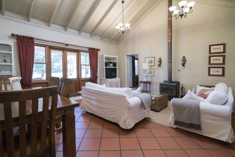 Thistle Hill Guesthouse - Walk To Many Wineries And Restaurants - Hotel NSW 32