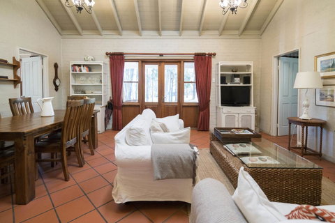 Thistle Hill Guesthouse - Walk To Many Wineries And Restaurants - Hotel NSW 33