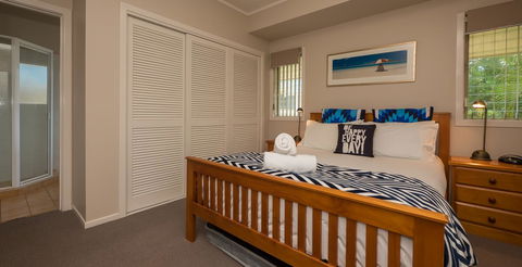 Hastings Cove Holiday Apartments - Hotel NSW 2