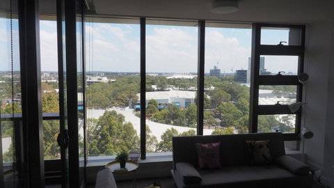 Skygarden Olympic Park View 2 Bedroom Apartment - Hotel NSW 21