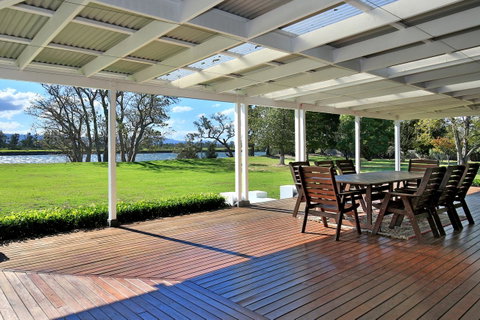 Terara Riverside Retreat - Hotel NSW 1