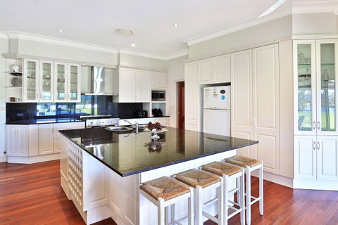 Terara Riverside Retreat - Hotel NSW 3