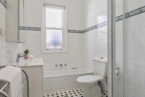 Oversized 2 Bedroom Manly Beach House - Hotel NSW 8