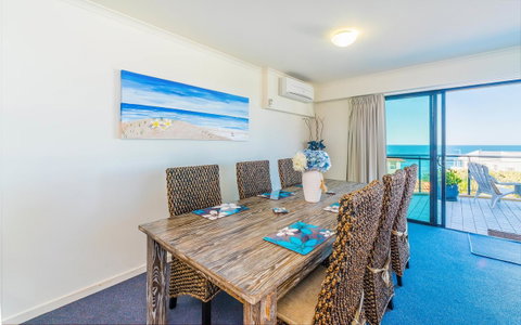 The Cove Yamba - Hotel NSW 21