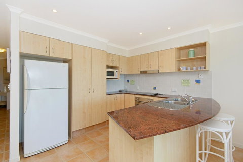 The Cove Yamba - Hotel NSW 13