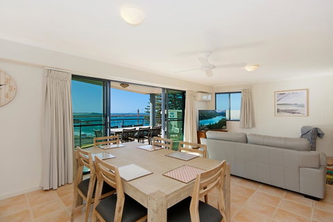 The Cove Yamba - Hotel NSW 12
