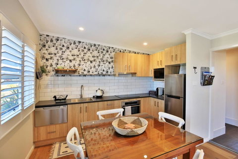 Jervis Bay Beach Shack I Pet Friendly - Hotel NSW 3