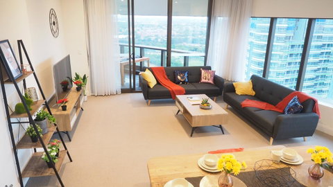 SkyGarden Sydney Olympic Park 3 & 4 Bedroom City View - Hotel NSW 4
