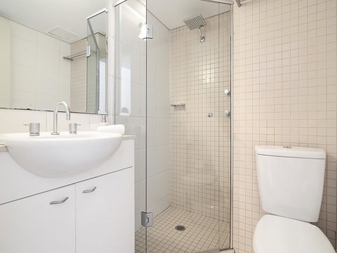 Lower Bridge And Sails - Executive 2BR Darlinghurst Apartment With Balcony And Rooftop Views - Hotel NSW 9