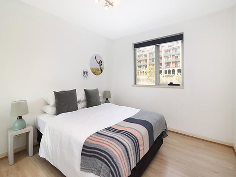 Lower Bridge And Sails - Executive 2BR Darlinghurst Apartment With Balcony And Rooftop Views - Hotel NSW 7