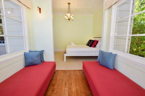 Dangal Gardens - Hotel NSW 21