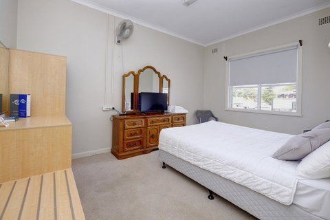 Lakes And Ocean Hotel Forster - Hotel NSW 3