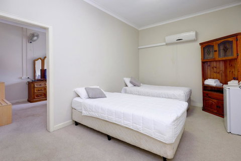 Lakes And Ocean Hotel Forster - Hotel NSW 4