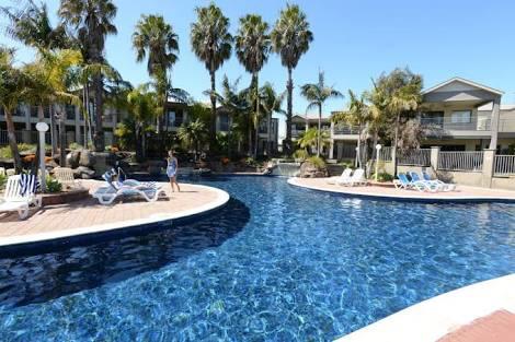 Yarrawonga Waterfront Apartments - Hotel NSW 3