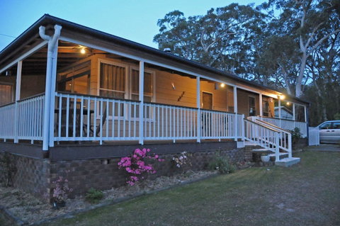 Bush & Bay Cottage - Hotel NSW 18