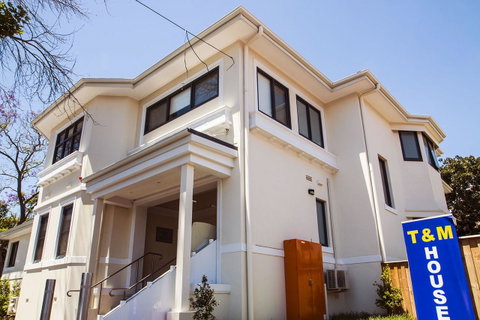 T&M HOUSE - Hotel NSW 40