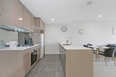 Stylish And Neat Two Bed Apartment In Wentworth Point - Hotel NSW 5