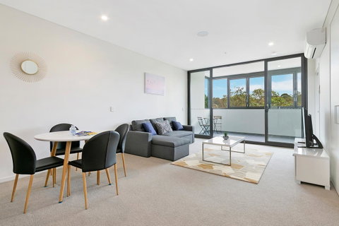 Stylish And Neat Two Bed Apartment In Wentworth Point - Hotel NSW 4