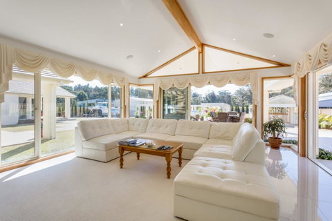 One Mile Mansion - Private Coastal Retreat FREE FAMILY ADVENTURE PASS - Hotel NSW 11