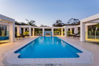 Book One Mile Accommodation Vacations Hotel NSW Hotel NSW