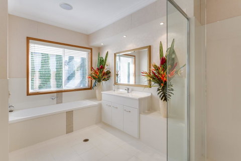 One Mile Mansion - Private Coastal Retreat FREE FAMILY ADVENTURE PASS - Hotel NSW 9