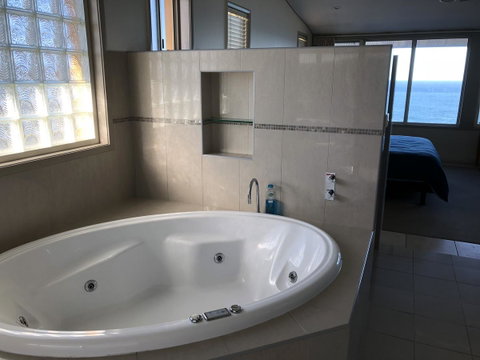 OceanScape Luxury Beachfront Villas - Hotel NSW 5