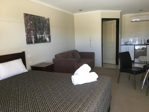 Balranald Club Motel - Hotel NSW 3