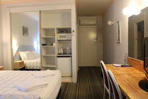 Golden Sands Motor Inn - Hotel NSW 4