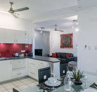 CitySide Apartment - 2 Bedroom with Private Courtyard - Hotel NSW