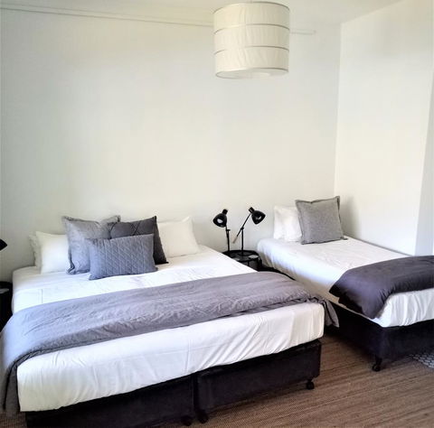 Arafura Blue - Hotel NSW 12