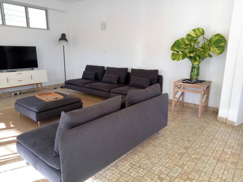 Arafura Blue - Hotel NSW 1