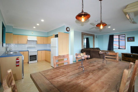Bombora, 3/4 East Street - Hotel NSW 2