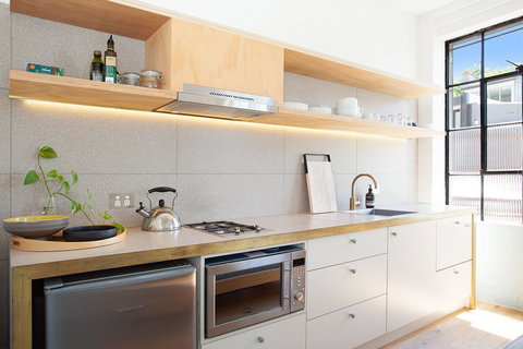 Boutique, Sunlit Studio With Designer Furnishings - Hotel NSW 2