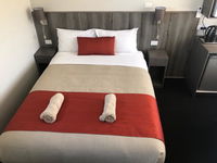 Book Cootamundra Accommodation Vacations Hotel NSW Hotel NSW