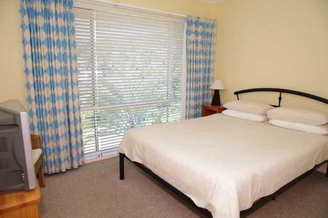 Breakers 1, 13 East Street - Hotel NSW 2