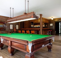Brookfield Retreat - Large Holiday Home / Group Accommodation - Hotel NSW