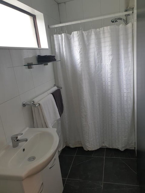 Budget On The Lake - Hotel NSW 3
